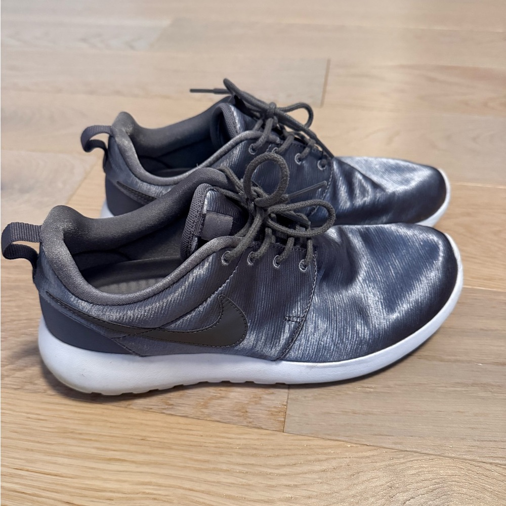 Grey roche runs
